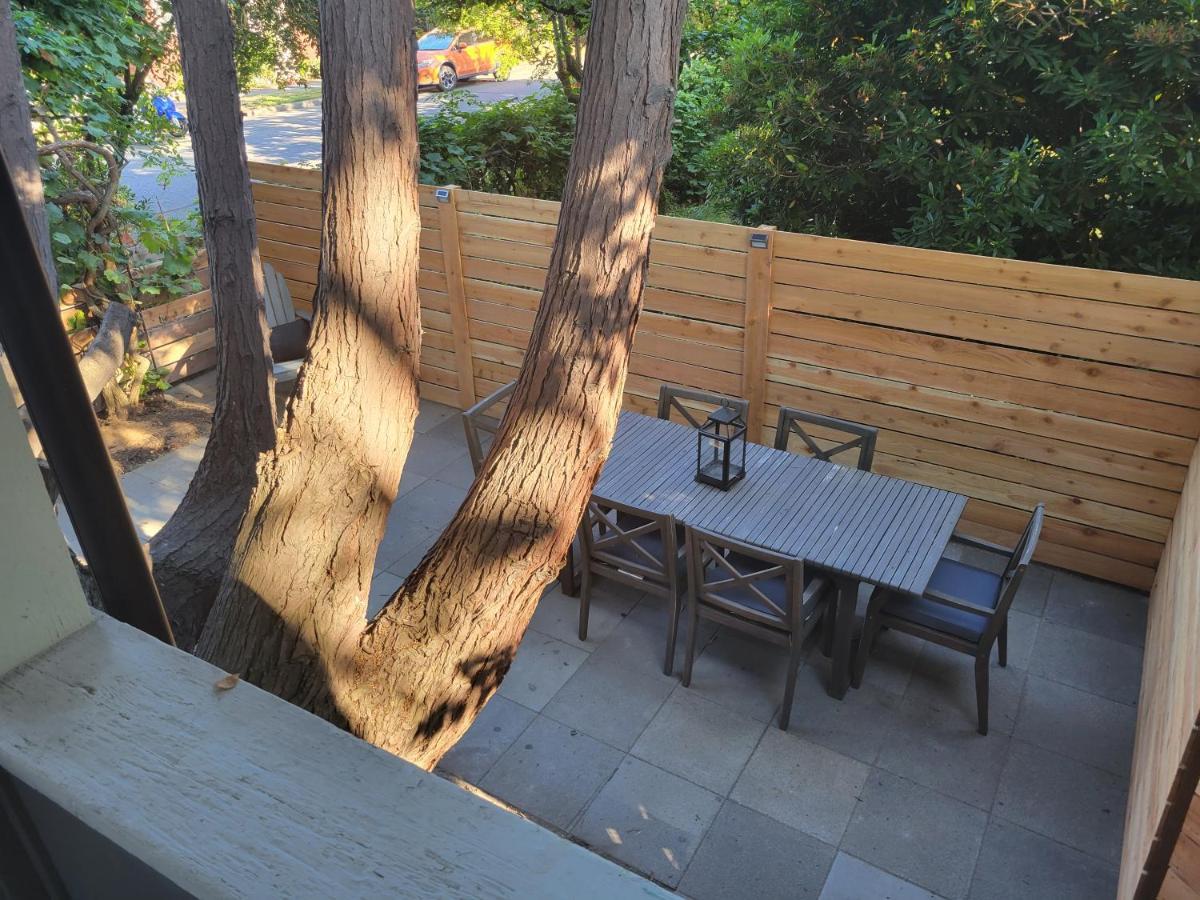 Modern Craftsman Garden Patio In Georgetown Villa Seattle Eksteriør billede